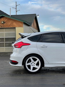 1 2016 Focus Ford St Stock Stock Anovia Kinetic White